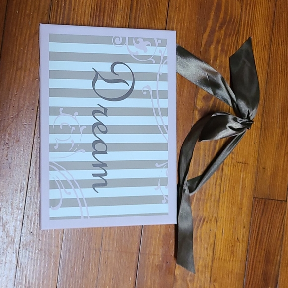 Dream Sign - Picture 2 of 2